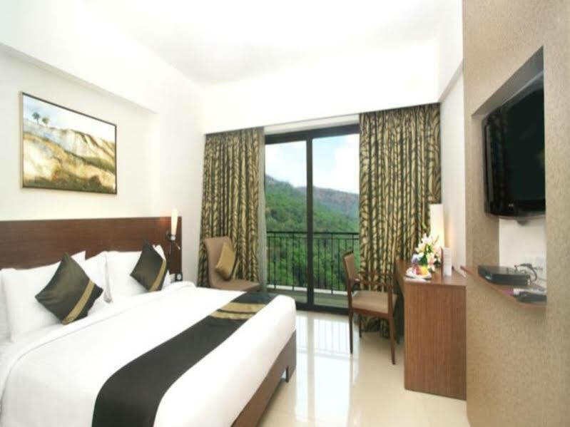 Mercure Lavasa - An Accorhotels Brand Pune Exterior photo